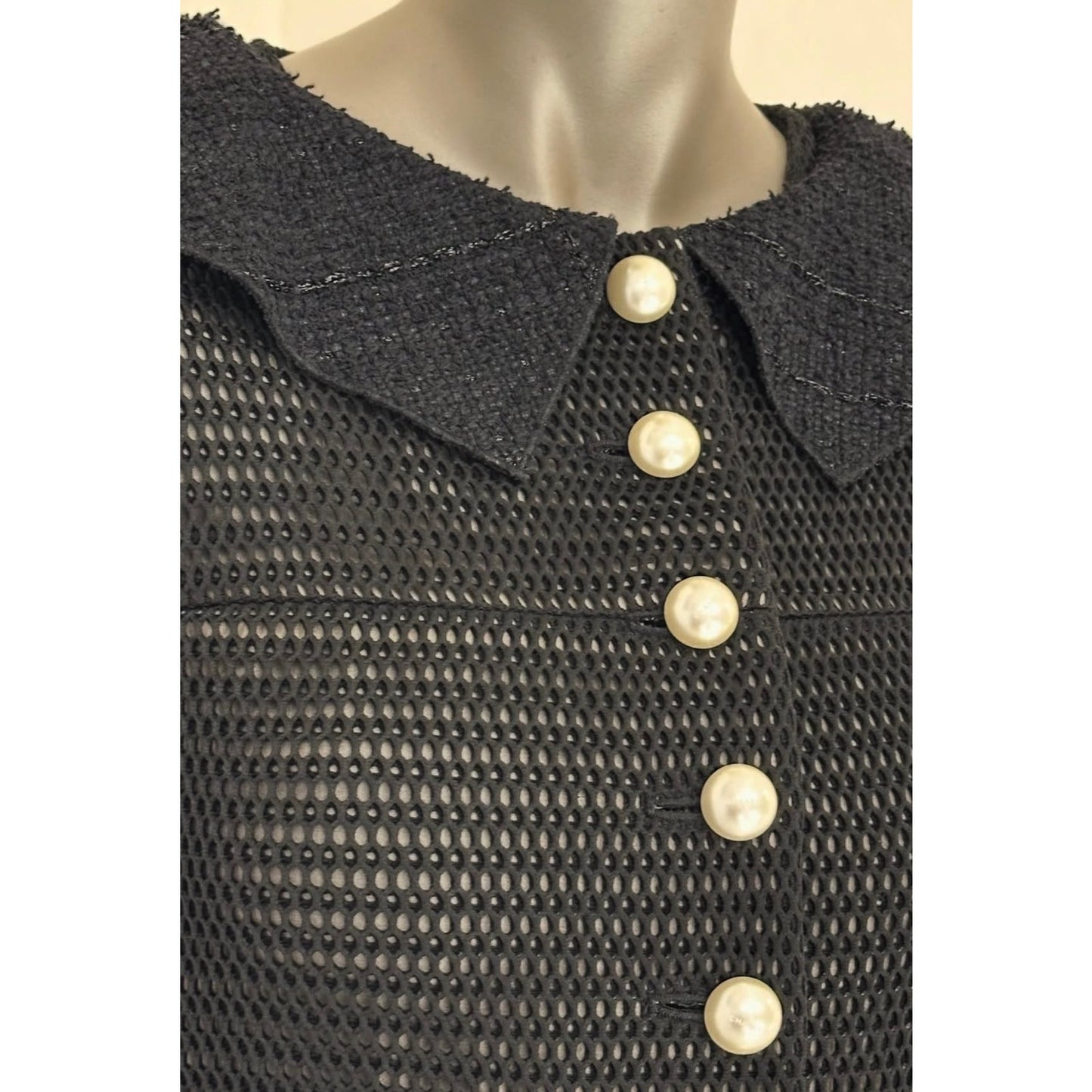 Elegant Chanel Black Tweed Skirt Suit - Sz 38/40 Pre-owned