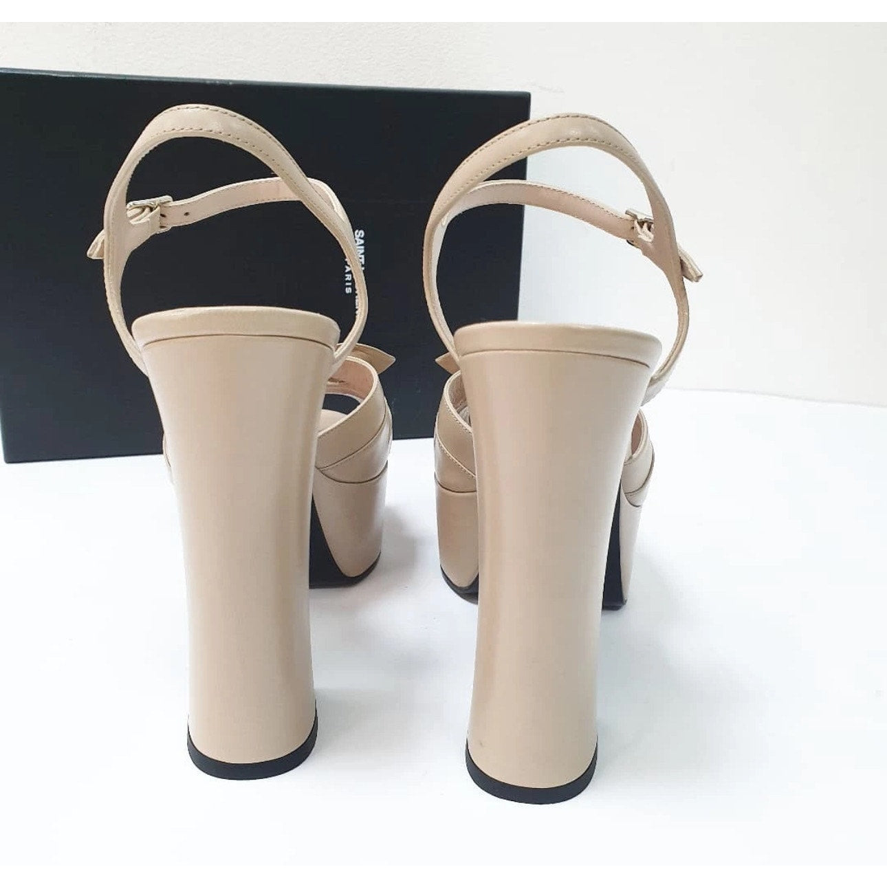 Saint Laurent Beige Leather Candy Bow Platform Sandals  Sz 40 Pre-owned