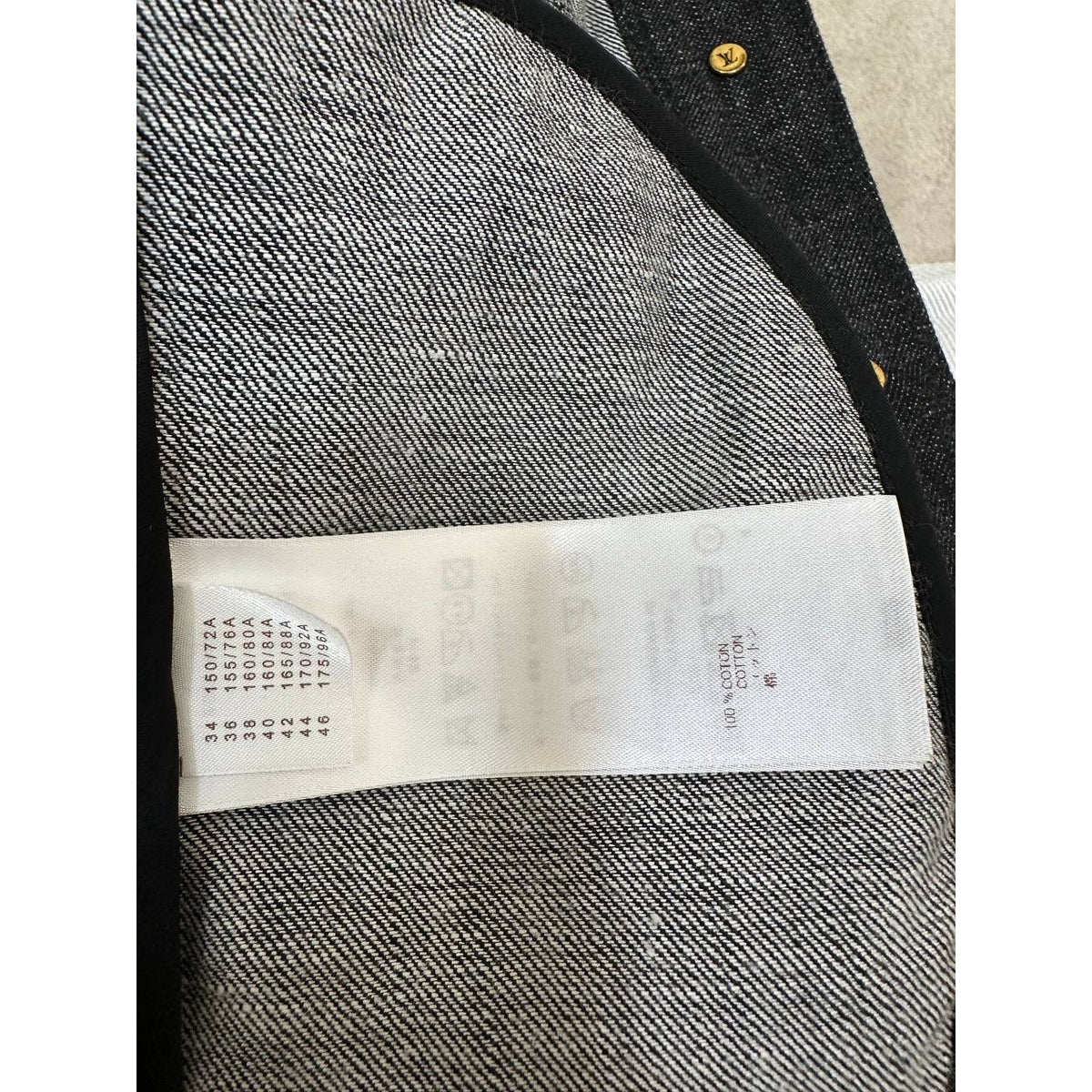Louis Vuitton Denim Jacket  Gold Buttons Women’s Size 36 Pre-owned