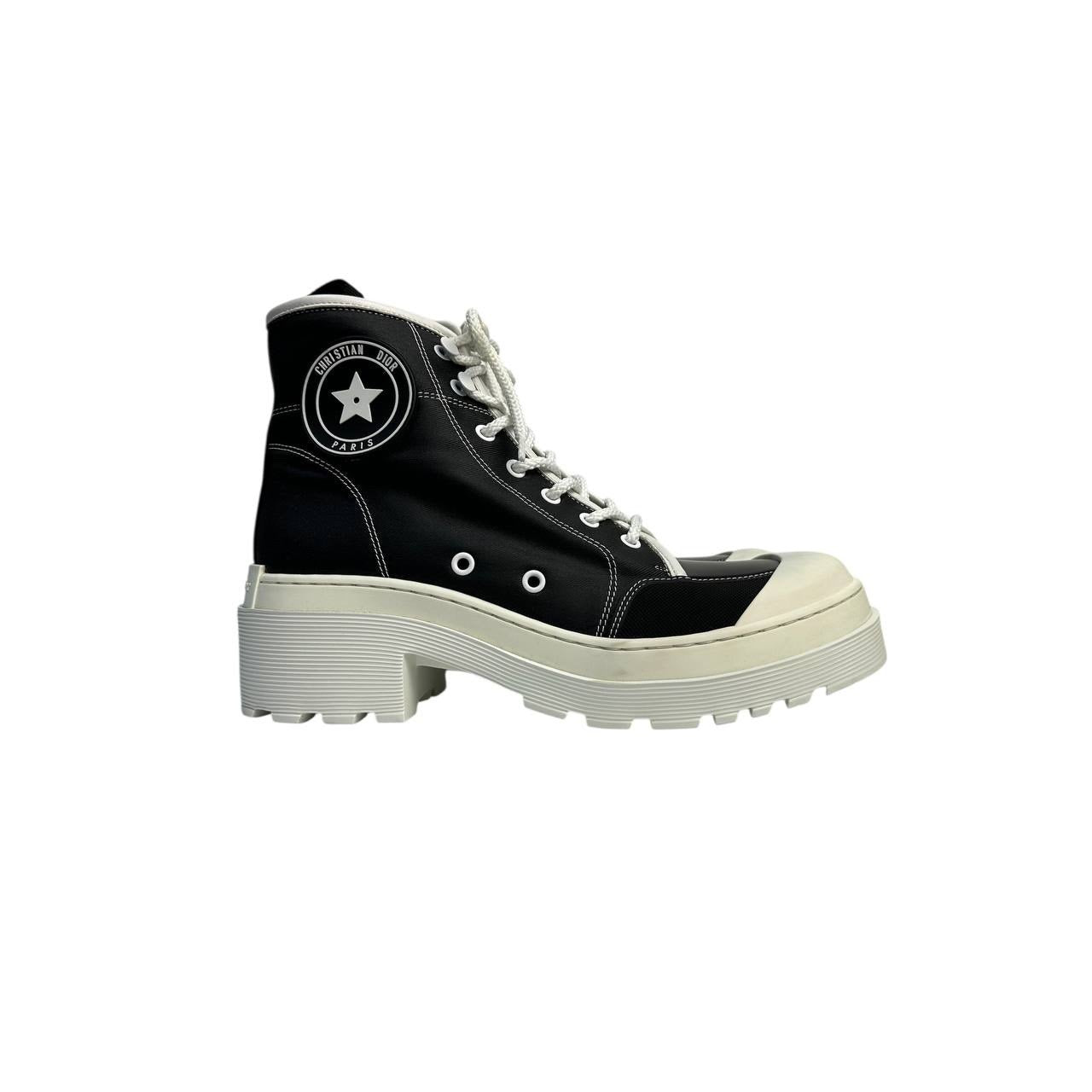 Dior D-Rise Black and White Lace Up Boots - Size 40 Pre-owned