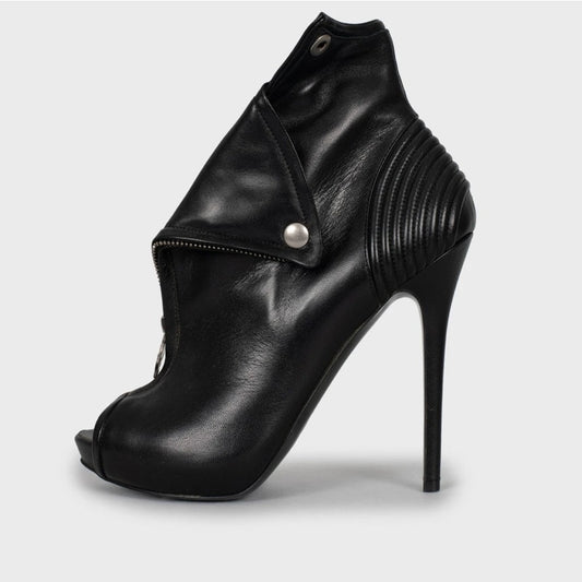 Alexander McQueen Black Leather Ankle Boots - Size 38 Pre-owned