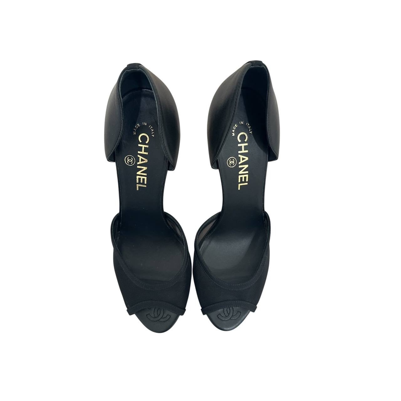 Chanel Black Canvas & Leather D'Orsay Pumps Sz. 40 pre-owned