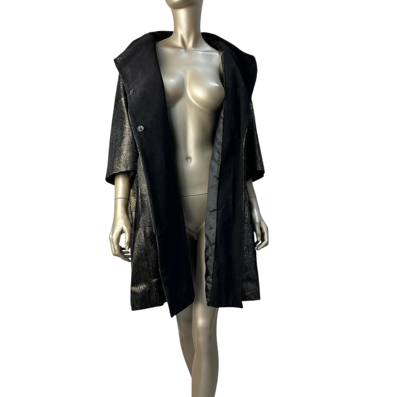 Elegant Moschino Fur & Leather Coat - IT Size 42 pre-owned