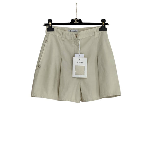 NWT Chanel Beige Shorts - Size 34 Pre-owned