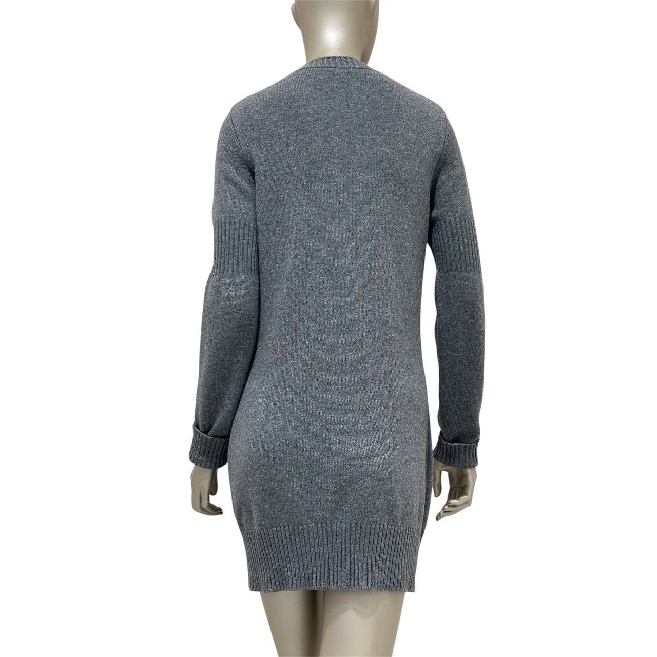 Chanel 100% Cashmere  CC Turn Lock Gray Long Cardigan Sz.38 Pre-owned