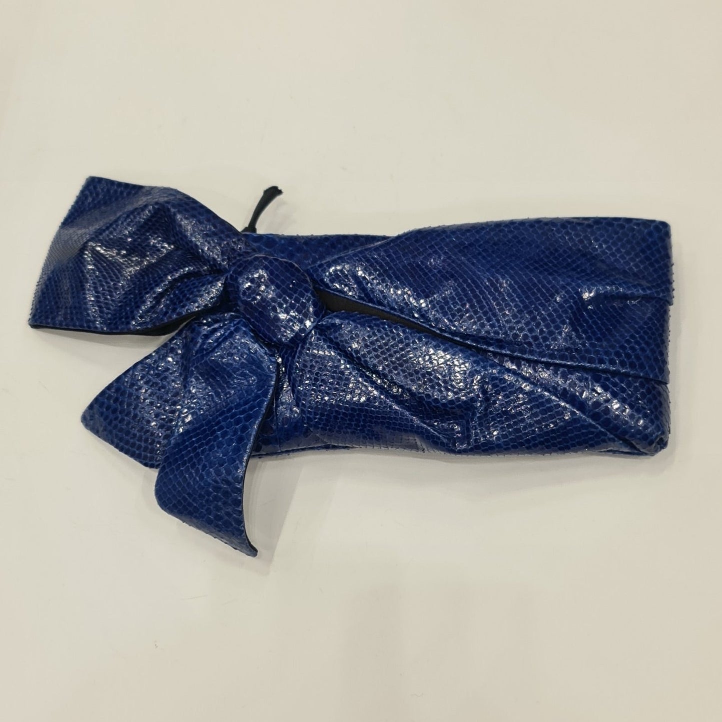 Valentino Garavani Blue Snakeskin Print Lambskin Clutch Bow Bag pre-owned