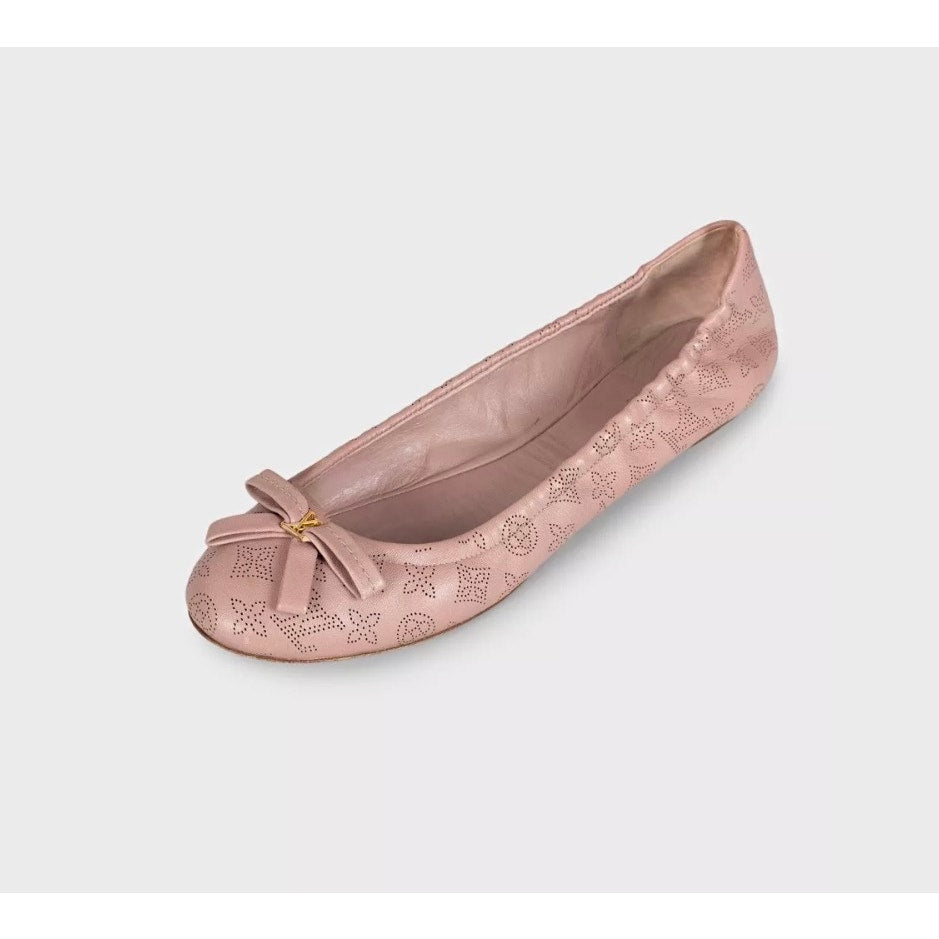Louis Vuitton Pink Perforated Leather Flats - Size 40 Pre-owned
