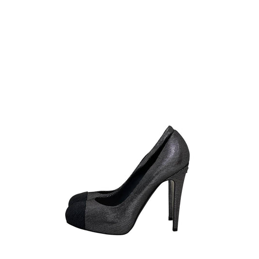 NWOB Chanel Interlocking CC Logo Suede Pumps - Size 41 pre-owned