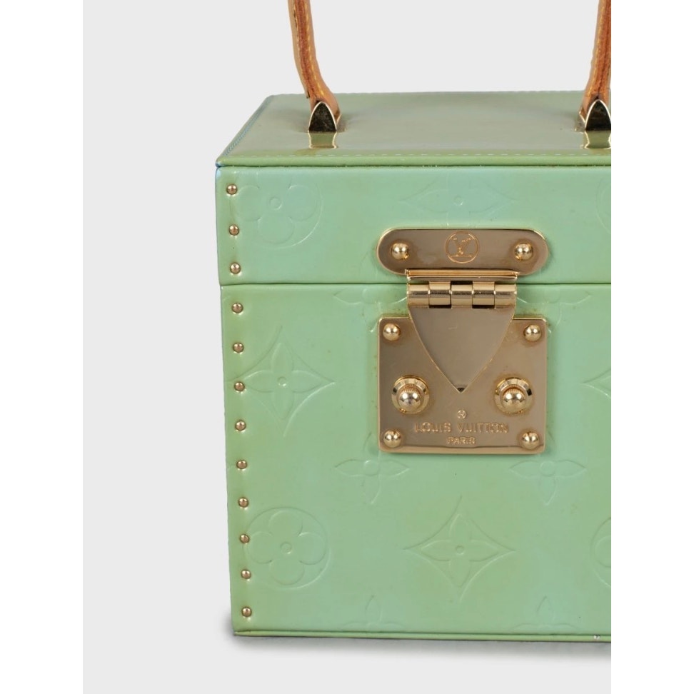 Louis Vuitton Bleecker Box Green Monogram Vernis Handbag Pre-owned