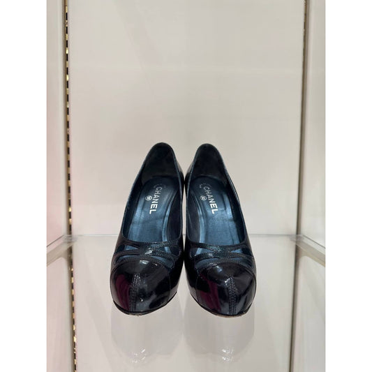 Chanel Patent Leather Pumps Size 39 Pre-owned