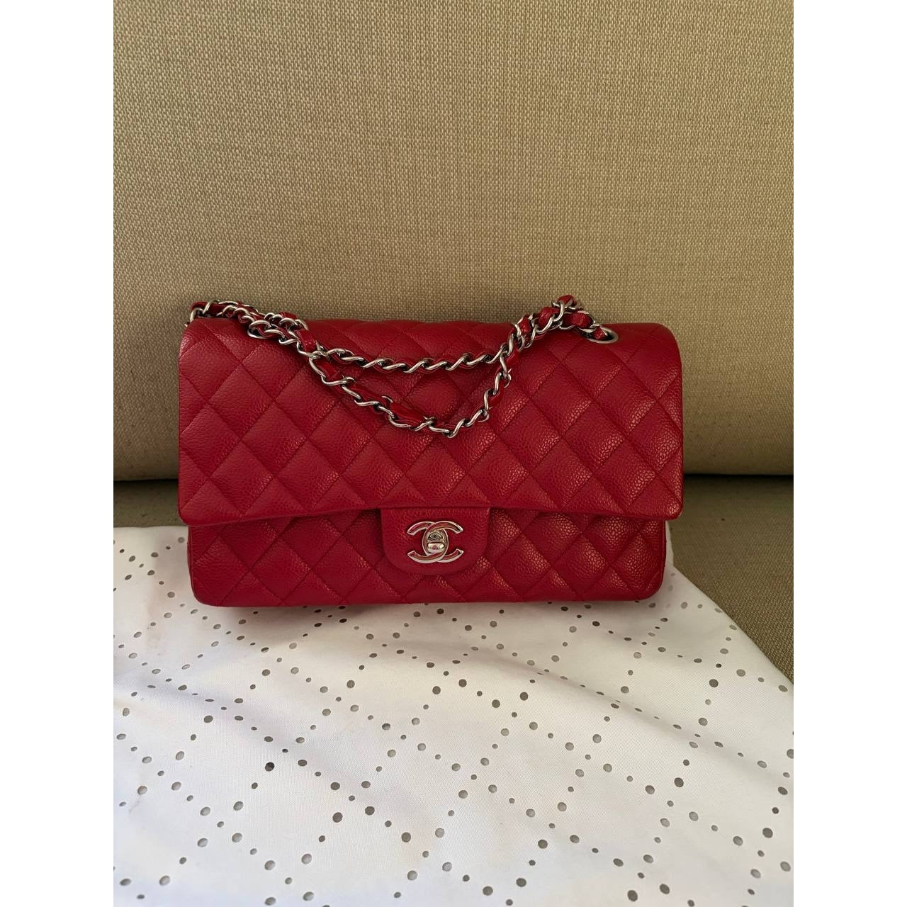Chanel Timeless Medium 25 Red Grained Caviar Leather Flap Bag Pre-owned