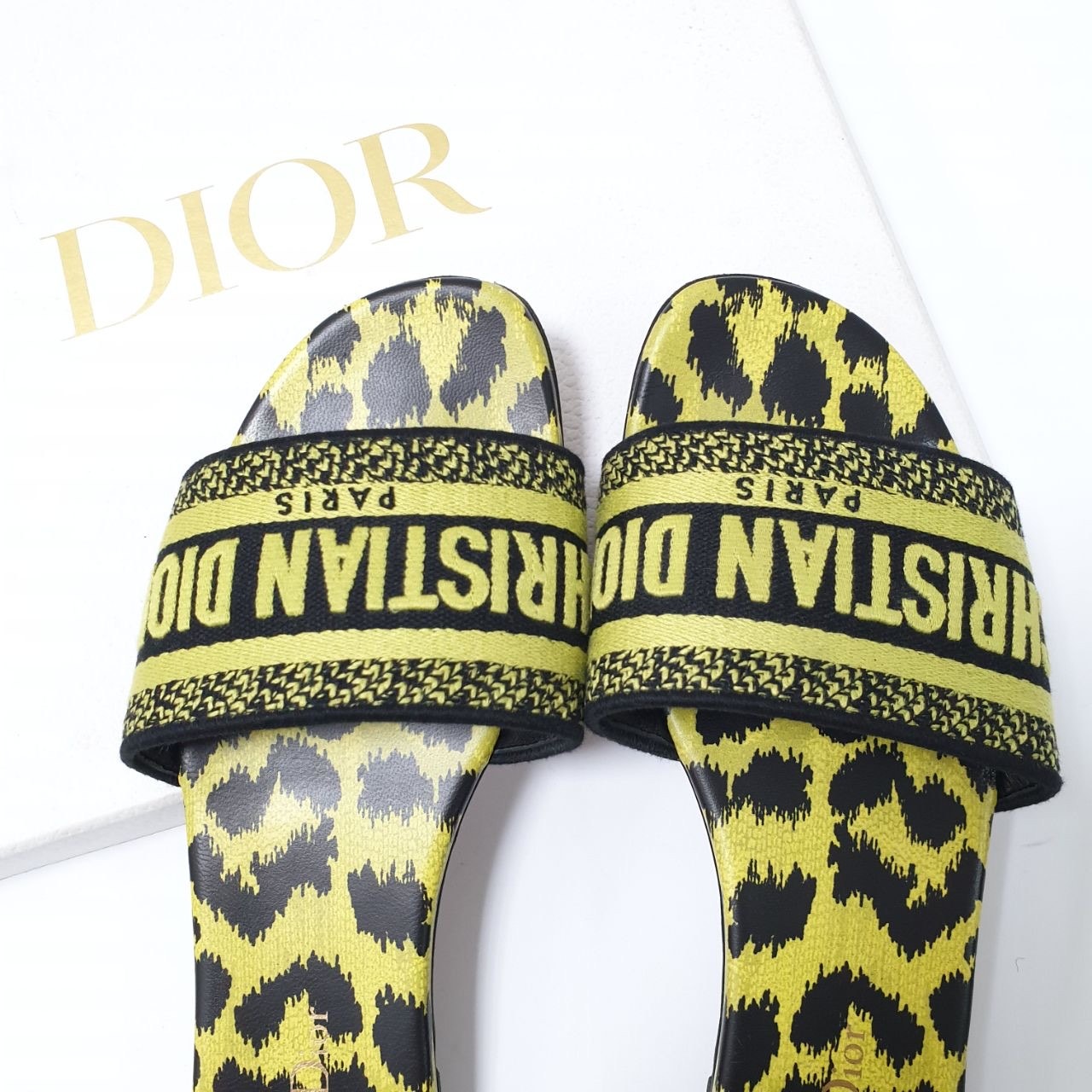 Dior Dway Slide Sandals Lime Pop Leopard Print Sz.38 pre-owned