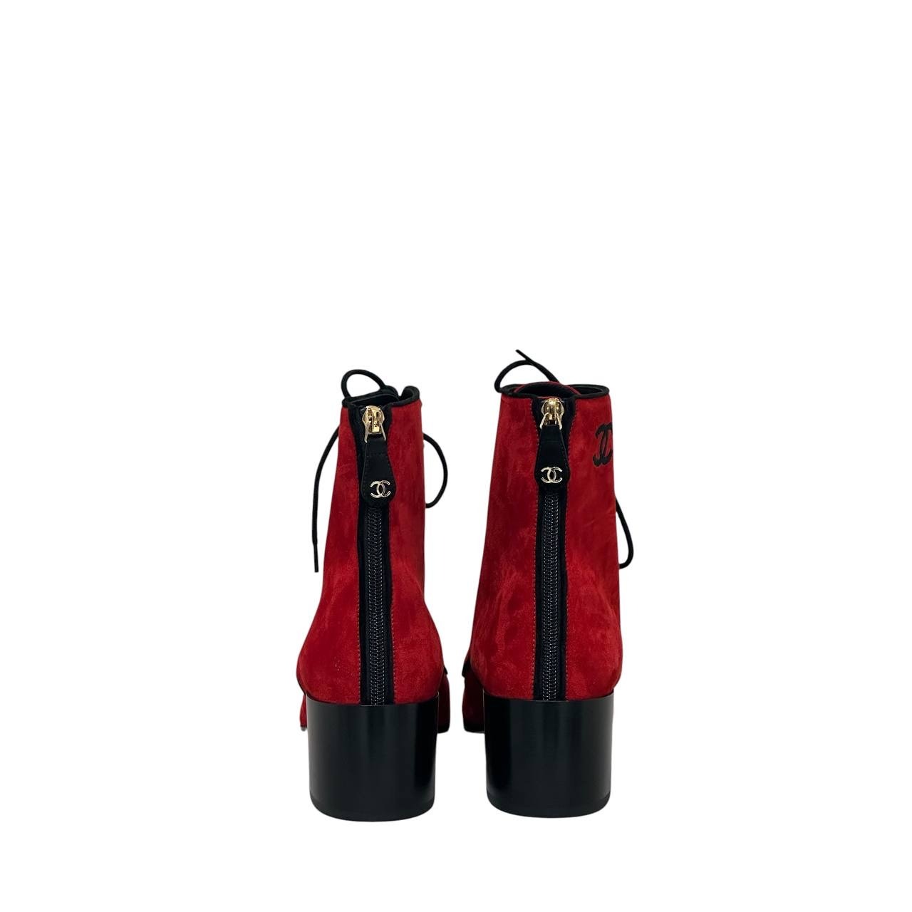 NWOB Chanel Red Suede 19K Block Heel Lace-Up Boots Sz.41 Pre-owned