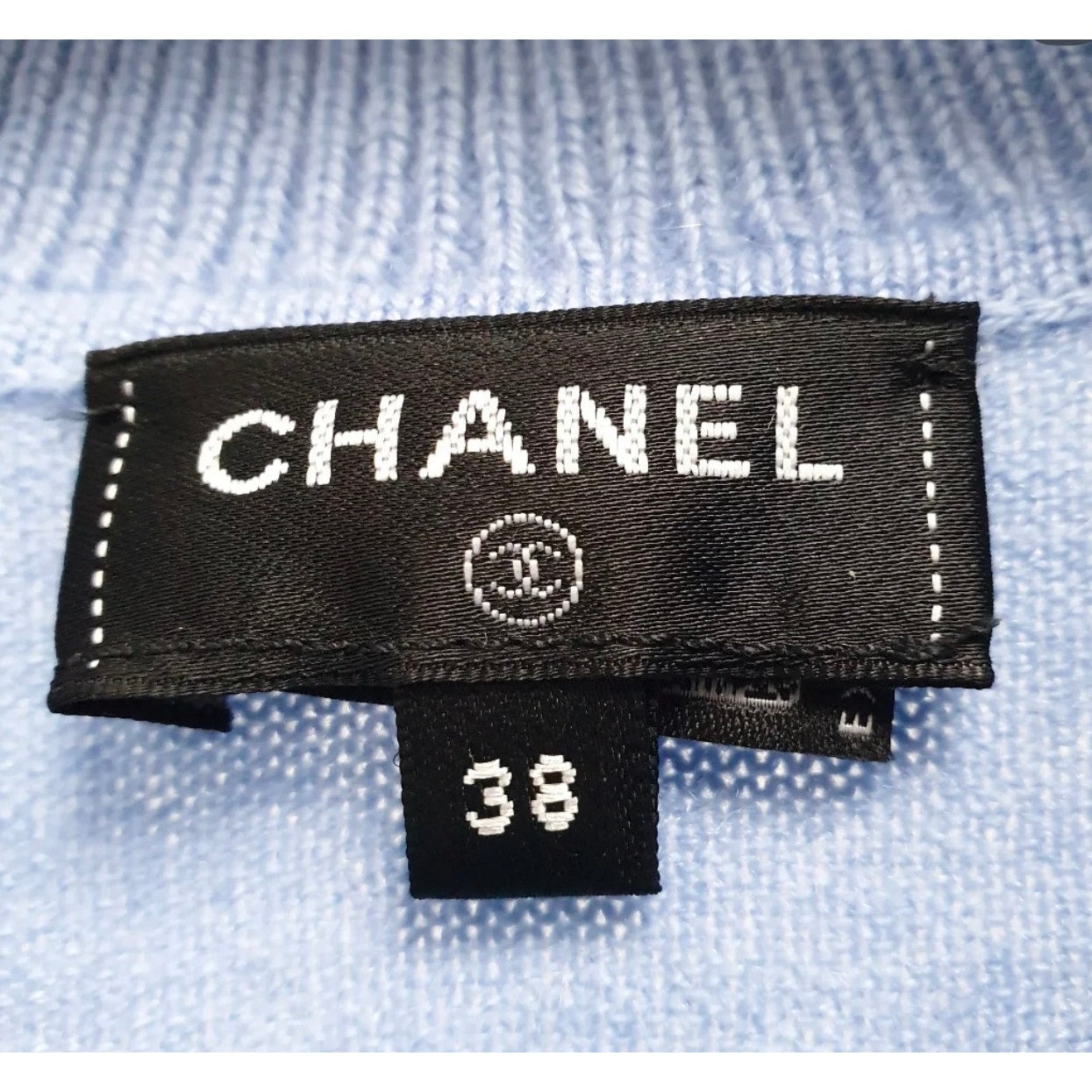 CHANEL Light Blue Floral Cashmere Knit Polo Top Sz. 38 pre-owned