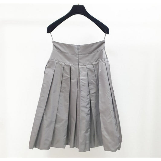 Chanel Gray Silk Knee Length Skirt Sz.38 Pre-owned