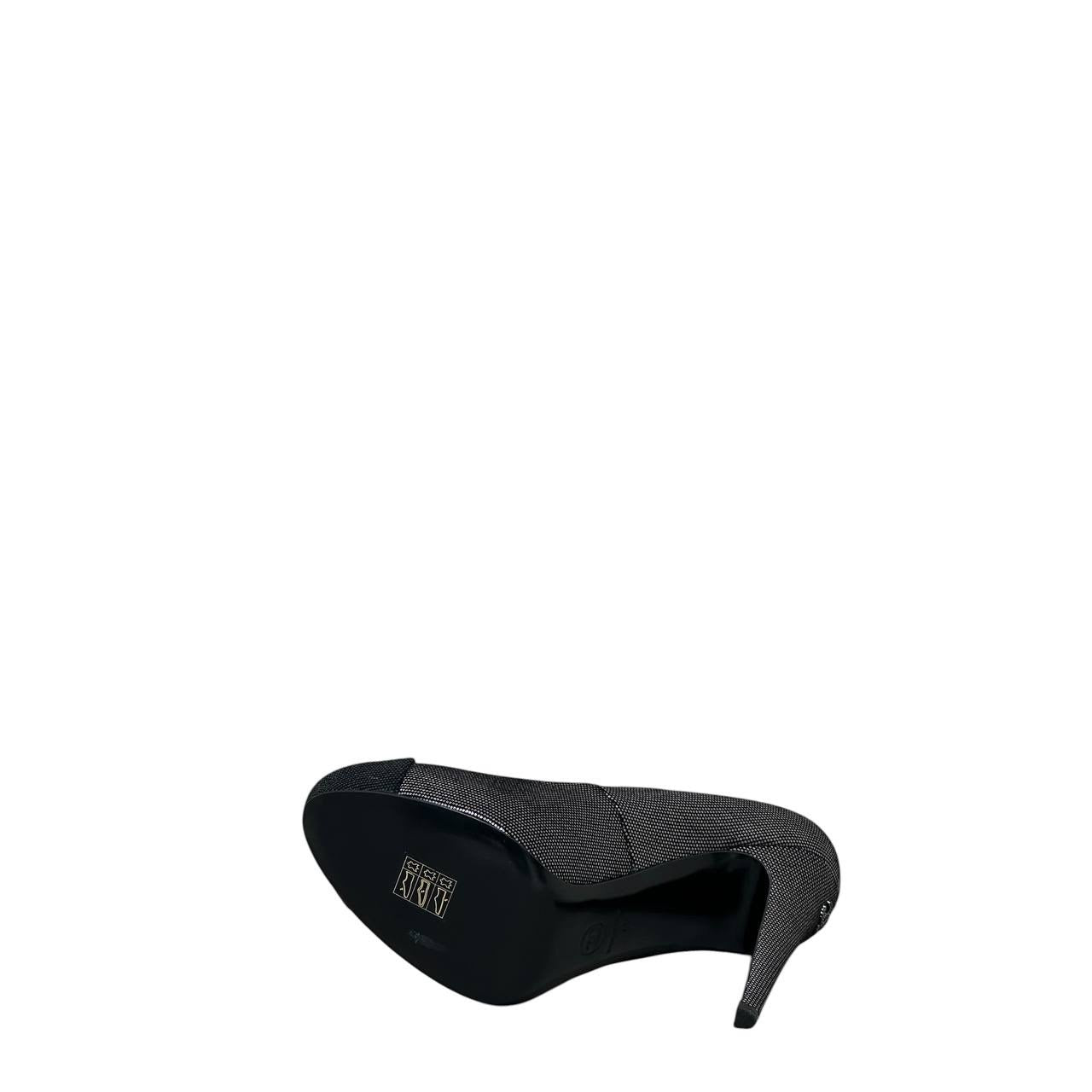 NWOB Chanel Interlocking CC Logo Suede Pumps - Size 41 pre-owned