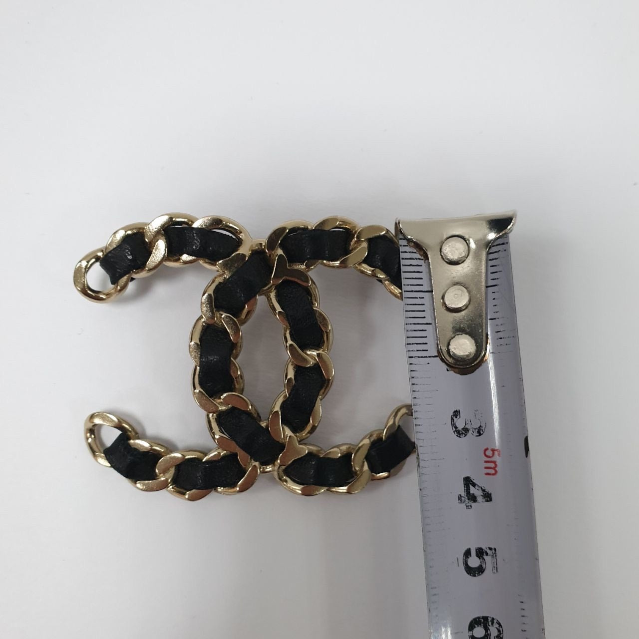 Chanel 18B CC Logo Champagne Gold Brooch Pre-owned