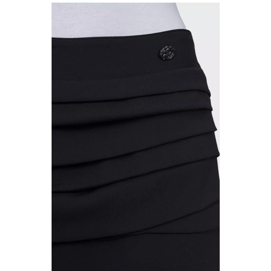 NWOT CHANEL Black Pleated Skirt - Timeless Tailored Fit, FR 40 L Pre-owned