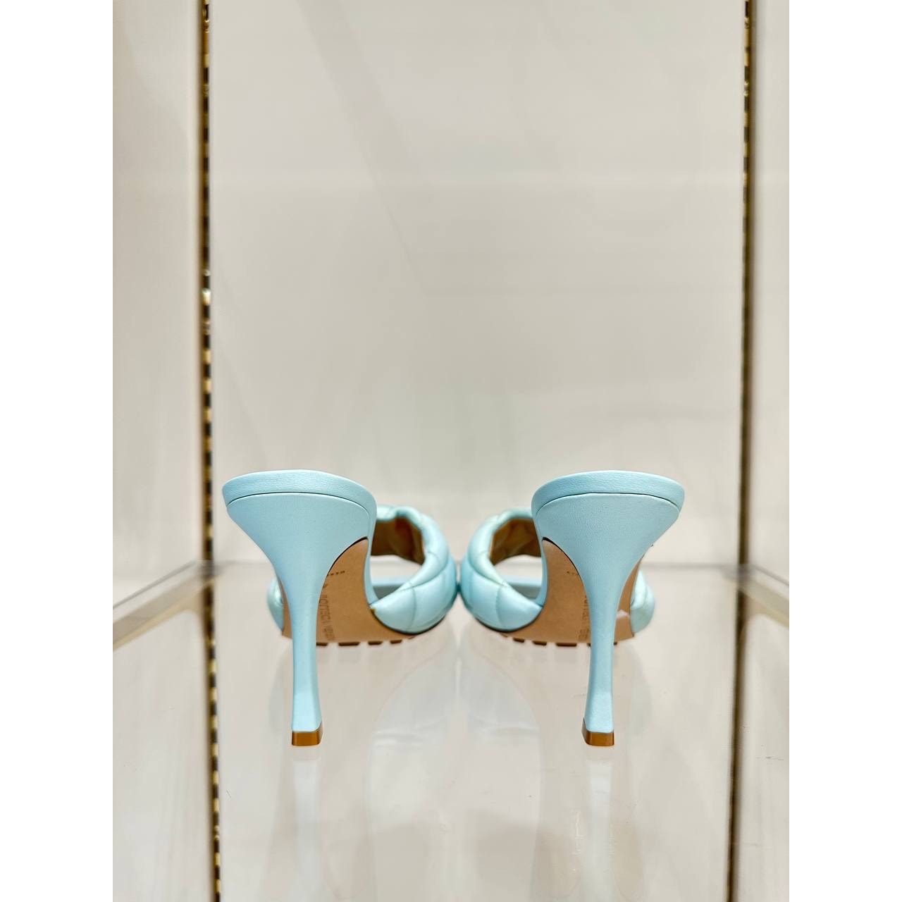 Bottega Veneta Light Blue Quilted Leather Lido Slide Sandals Sz.40 pre-owned