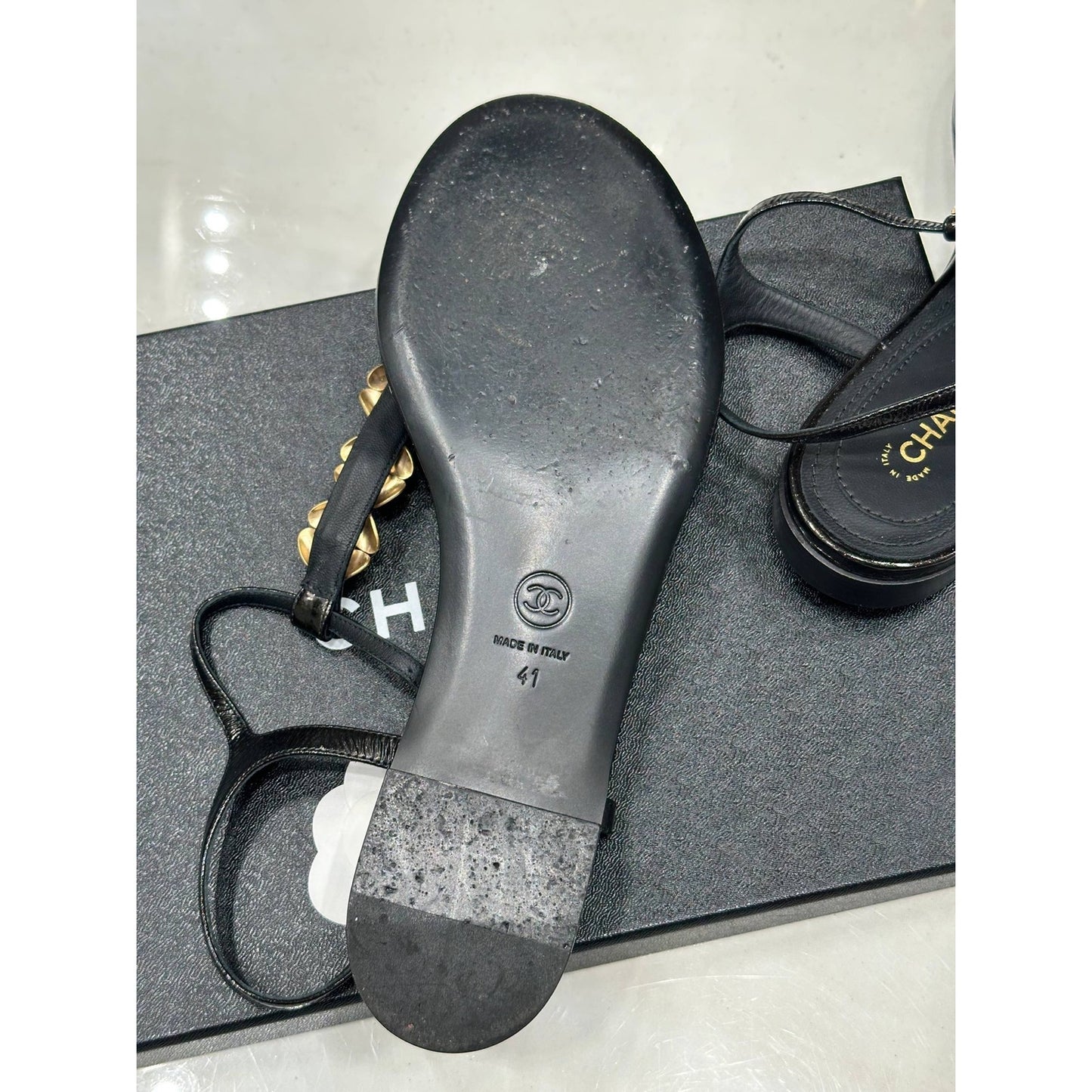Chanel Black Flower Pearl Thong Sandals - EU 41 Pre-owned