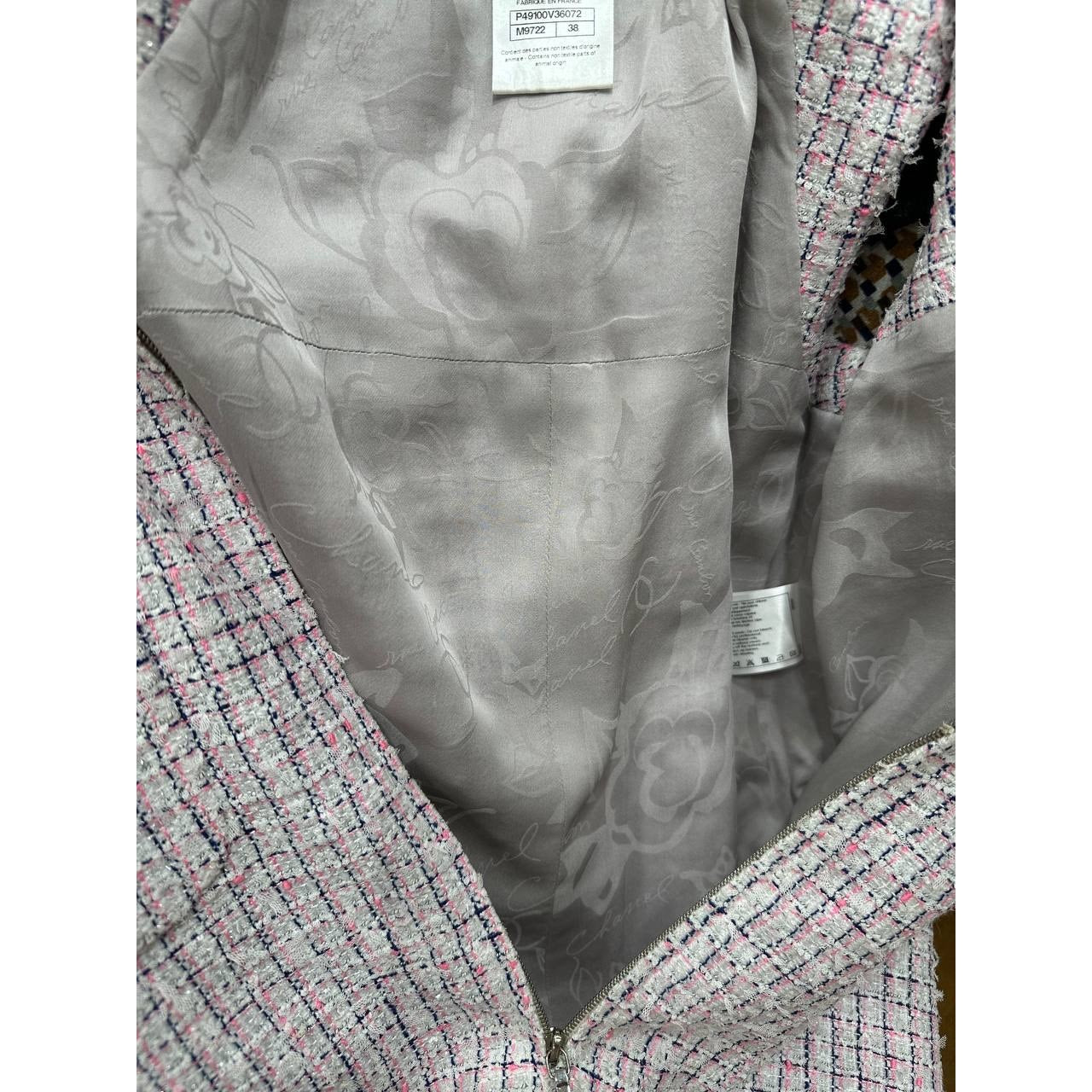 CHANEL Light Pink & White Fantasy Tweed Dress Sz.38 pre-owned