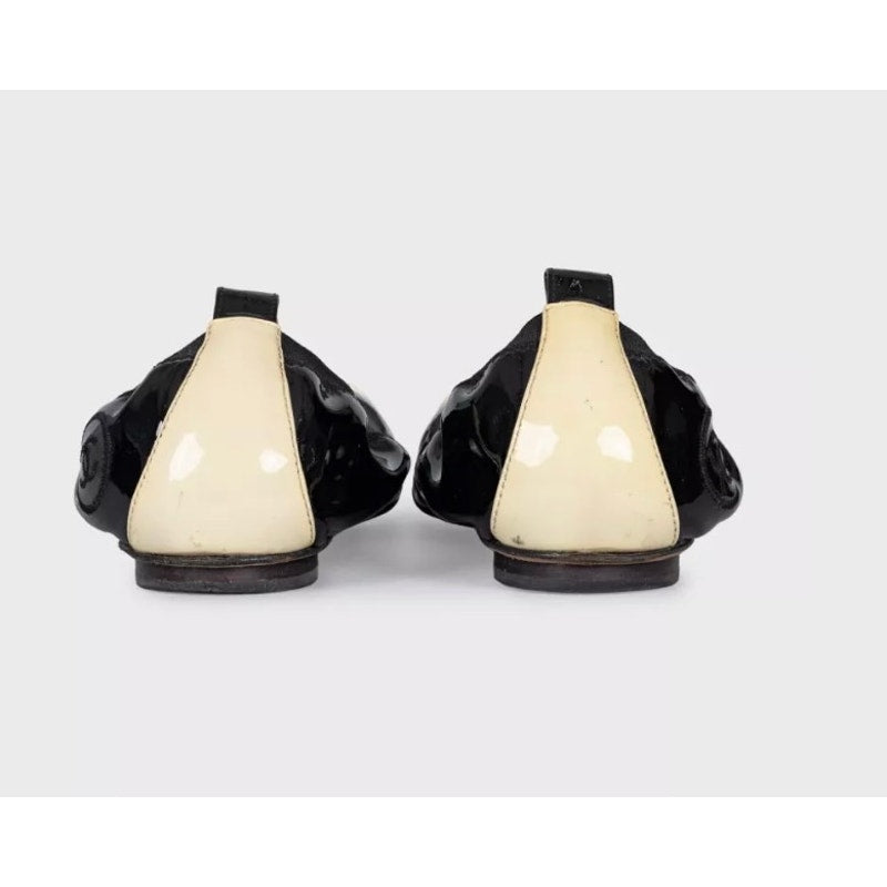 Chanel Black Patent Leather Ballerina Flats - Size 39.5 pre-owned
