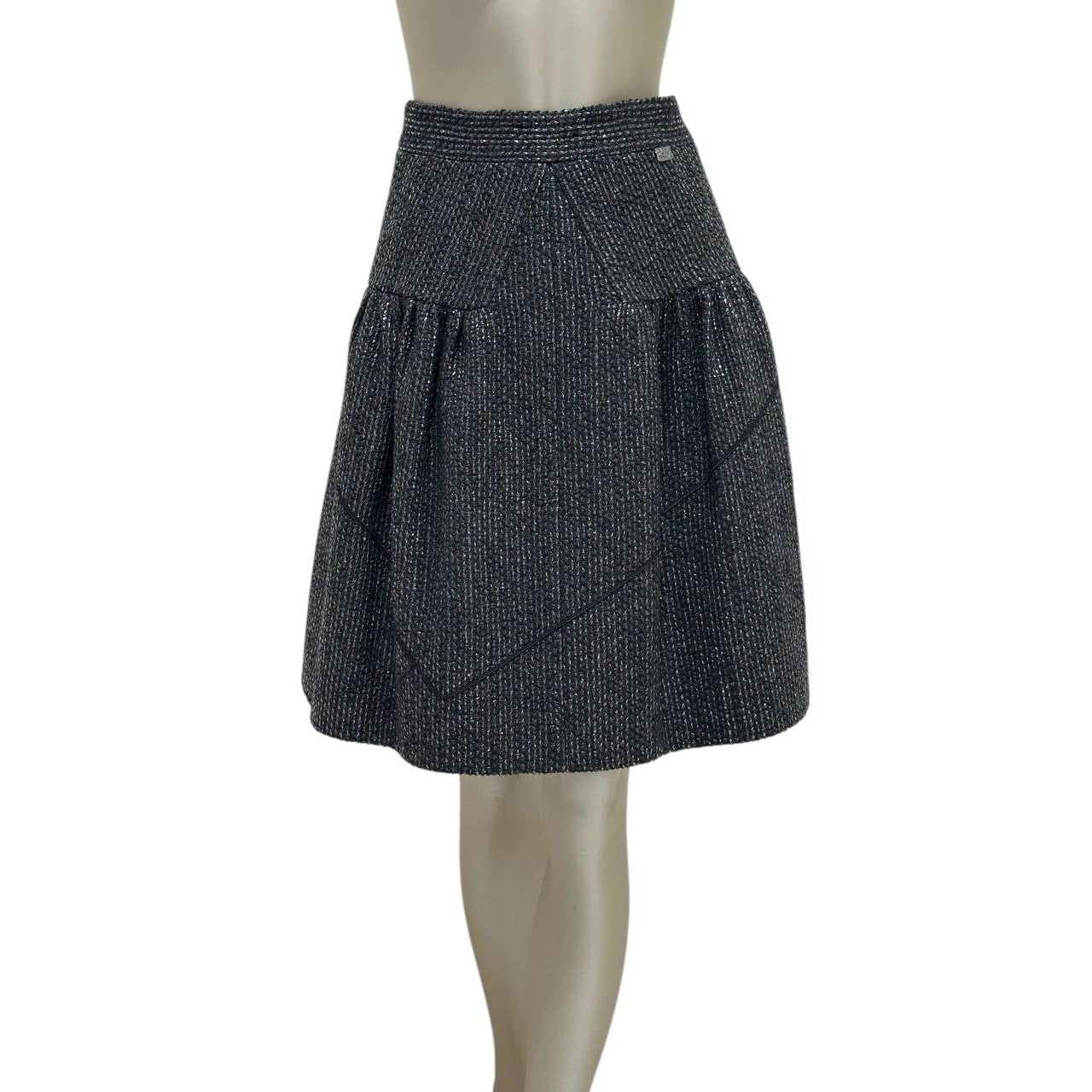 CHANEL 2014 Black Tweed Mid-Length Skirt - Size 36FR Pre-owned