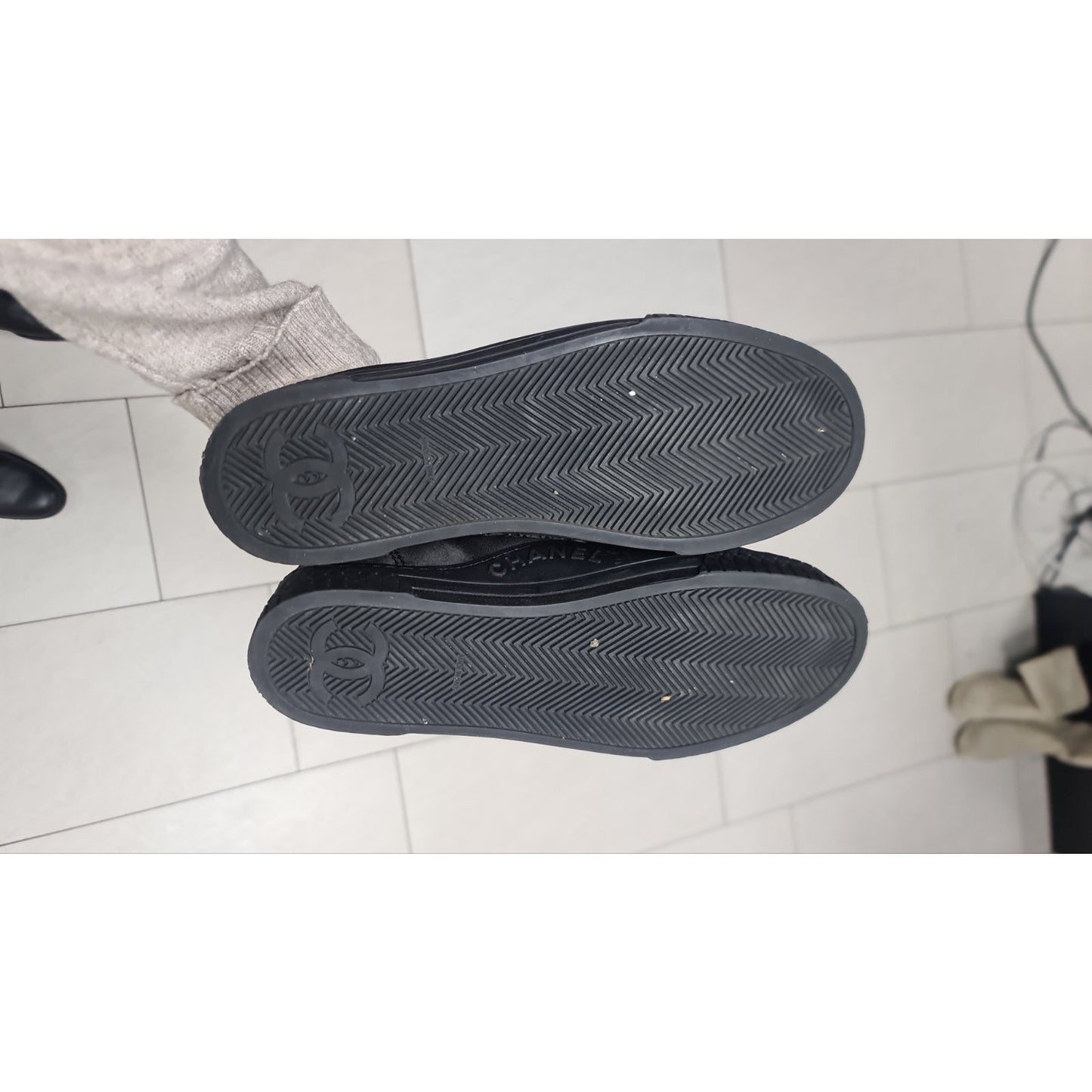 NWOB Chanel Satin Sneakers, Size 40 Pre-owned