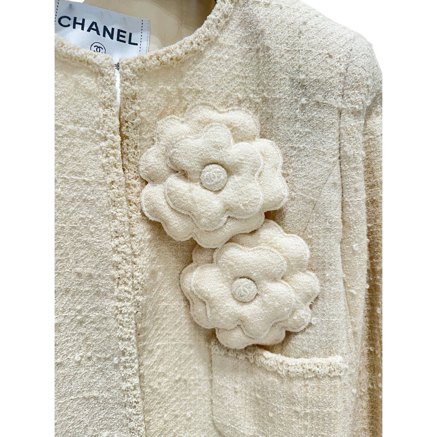 Chanel Camellia Cream Tweed Jacket Sz.38 pre-owned