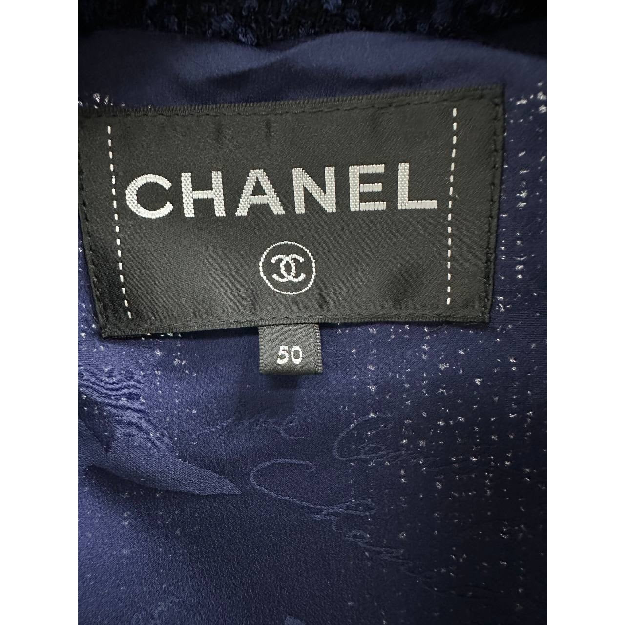 Elegant Chanel Navy Blue Tweed Mid-Length Coat - Size 50 Pre-owned