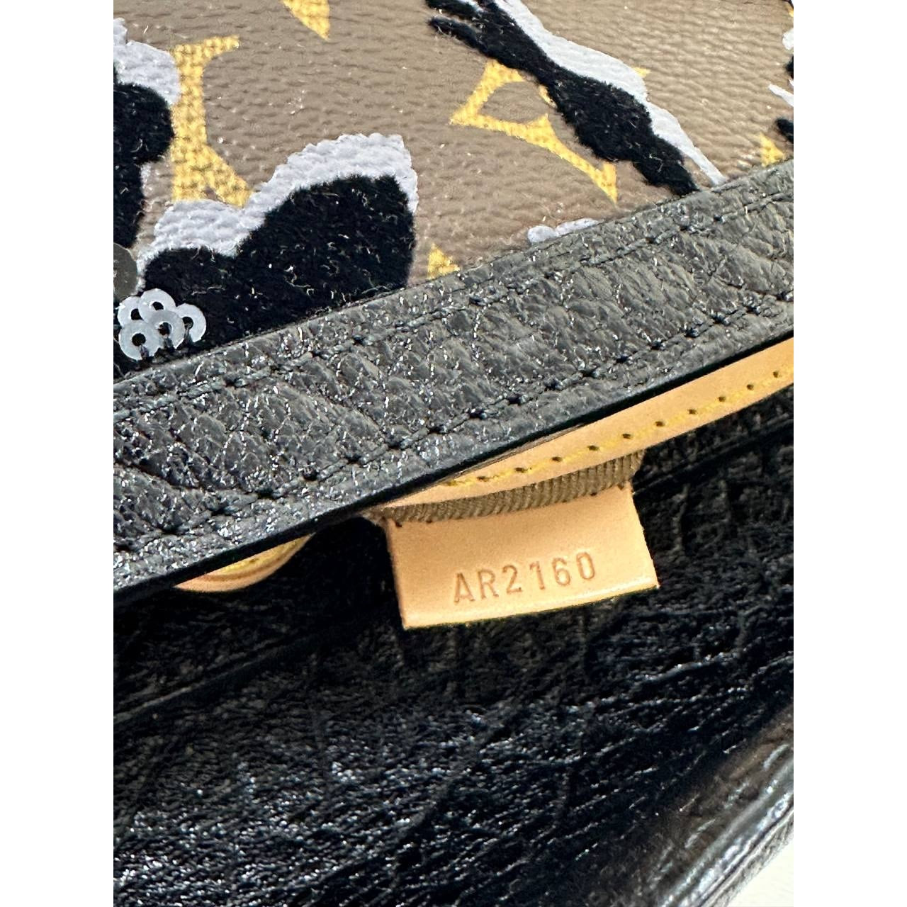 Louis Vuitton Limited Edition Fleur de Jais Clutch pre-owned