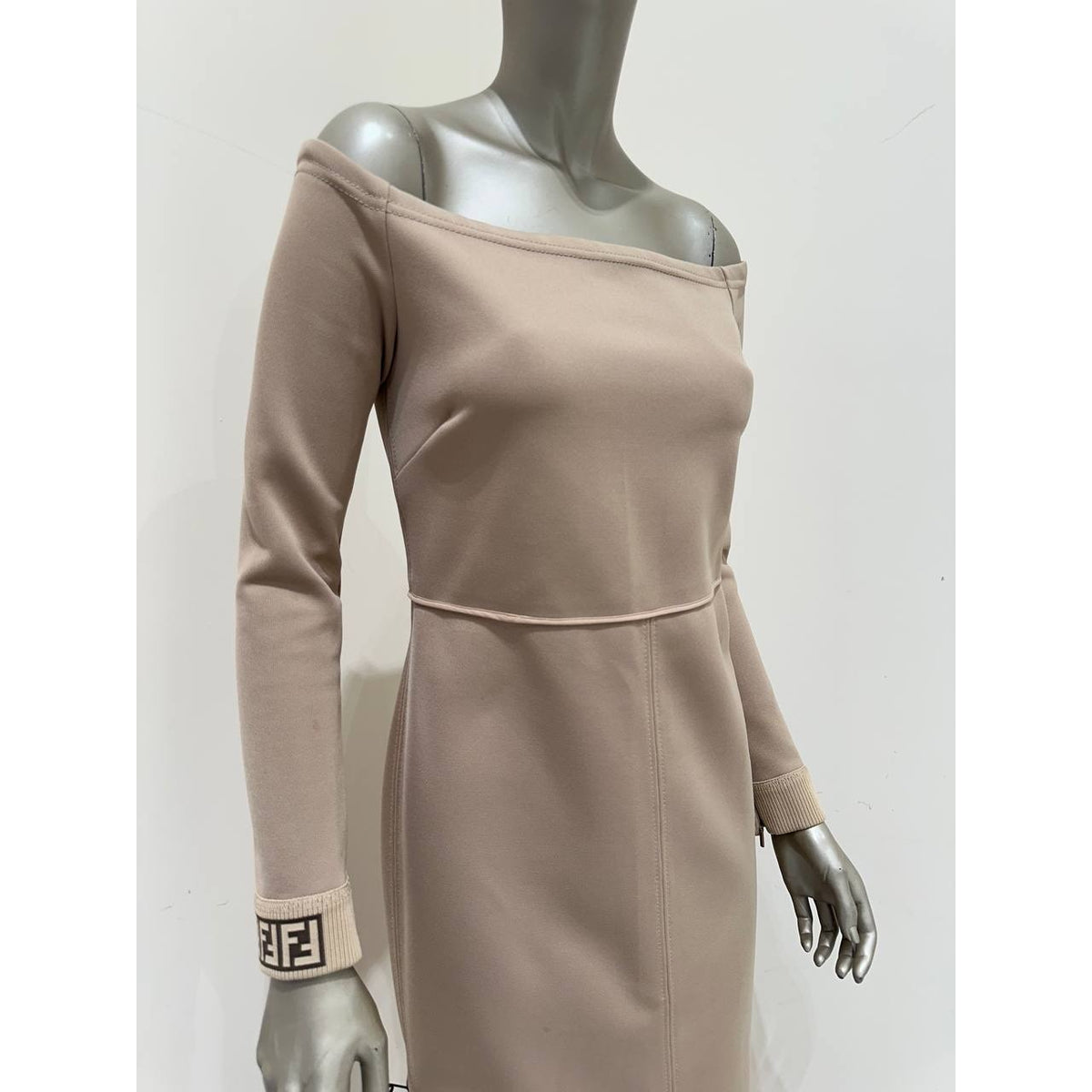Fendi 2018 Beige Off-Shoulder Midi Dress Sz.42 Pre-owned