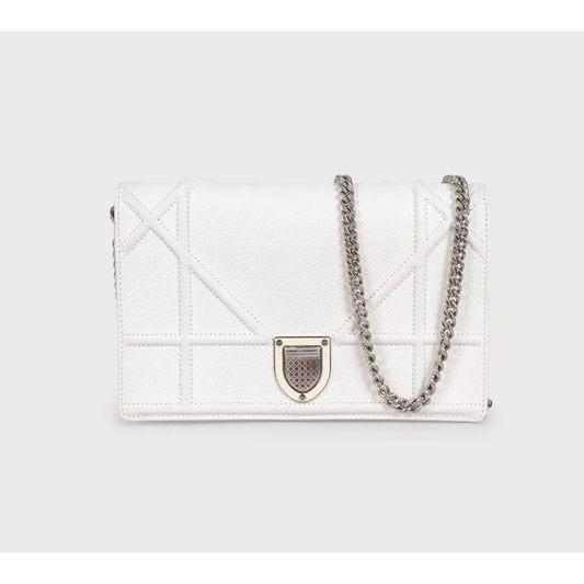 Diorama White Leather Chain Crossbody Wallet Pre-owned
