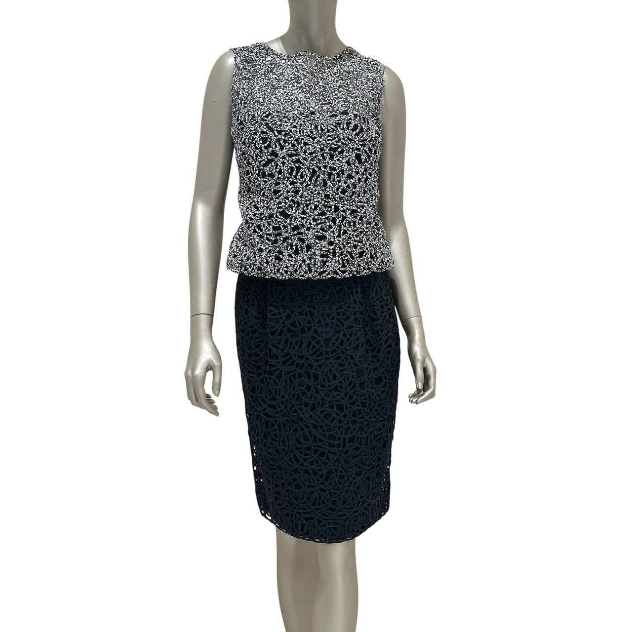 Chanel Black & White Lace Two-Piece Suit Sz.36 Pre-owned