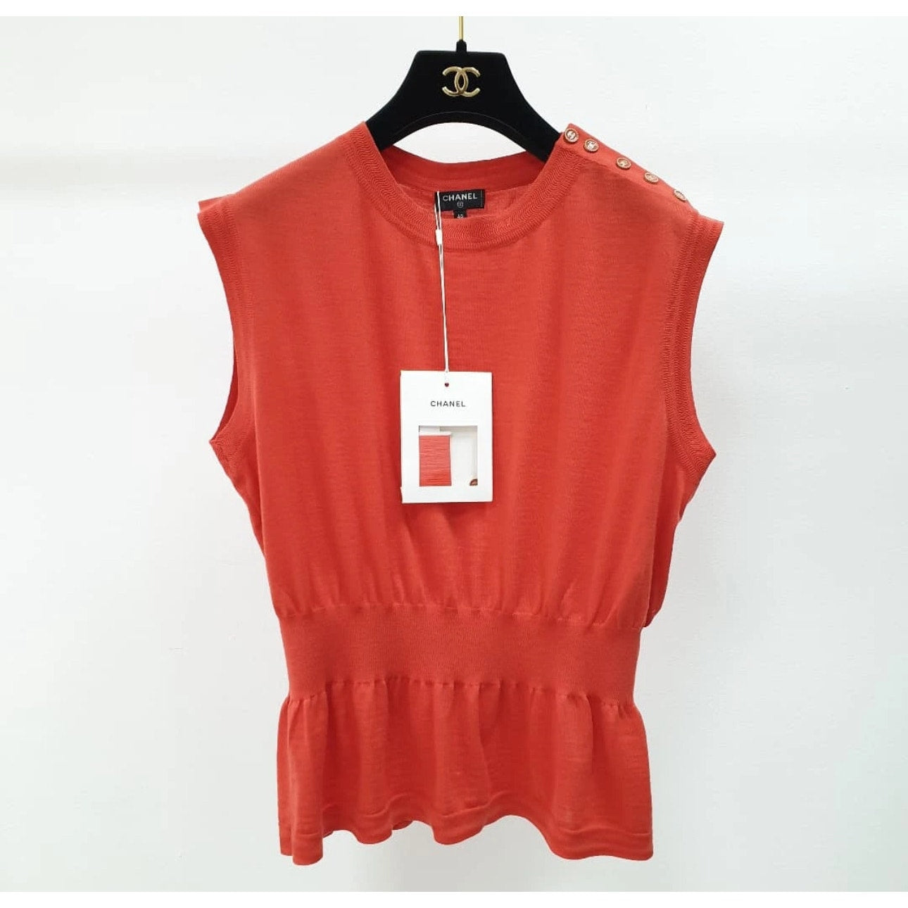 NWT Chanel Coral Red CC Buttons Jersey Top Sz.40 pre-owned
