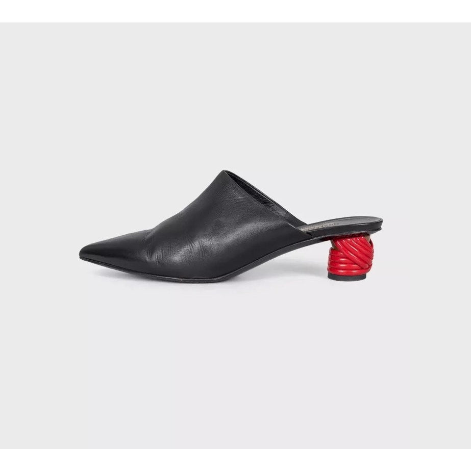 Balenciaga Black Leather Pointed Toe Mules Size 38 Pre-owned