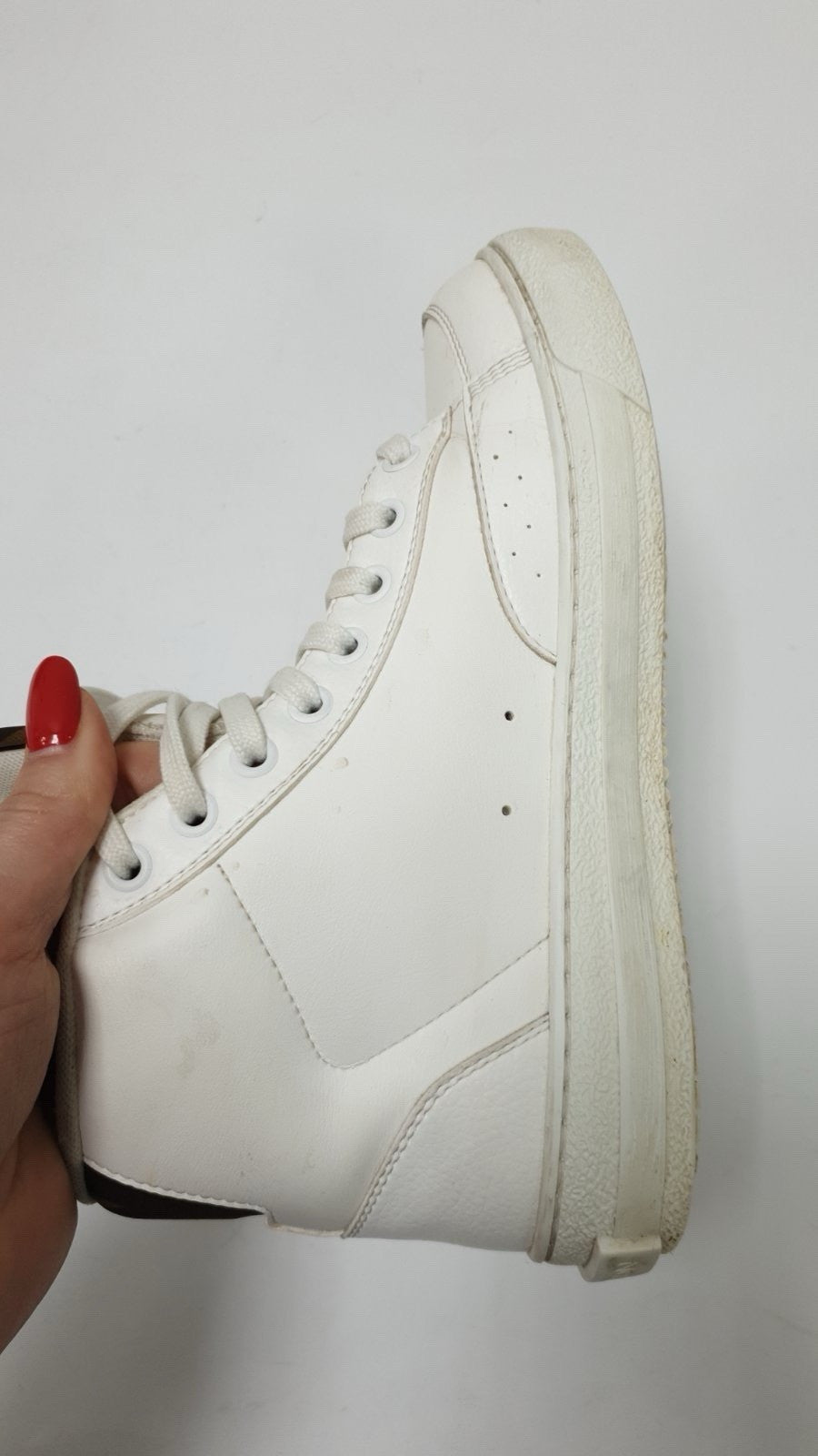 Louis Vuitton LV Hi-top Sneakers Sz36
