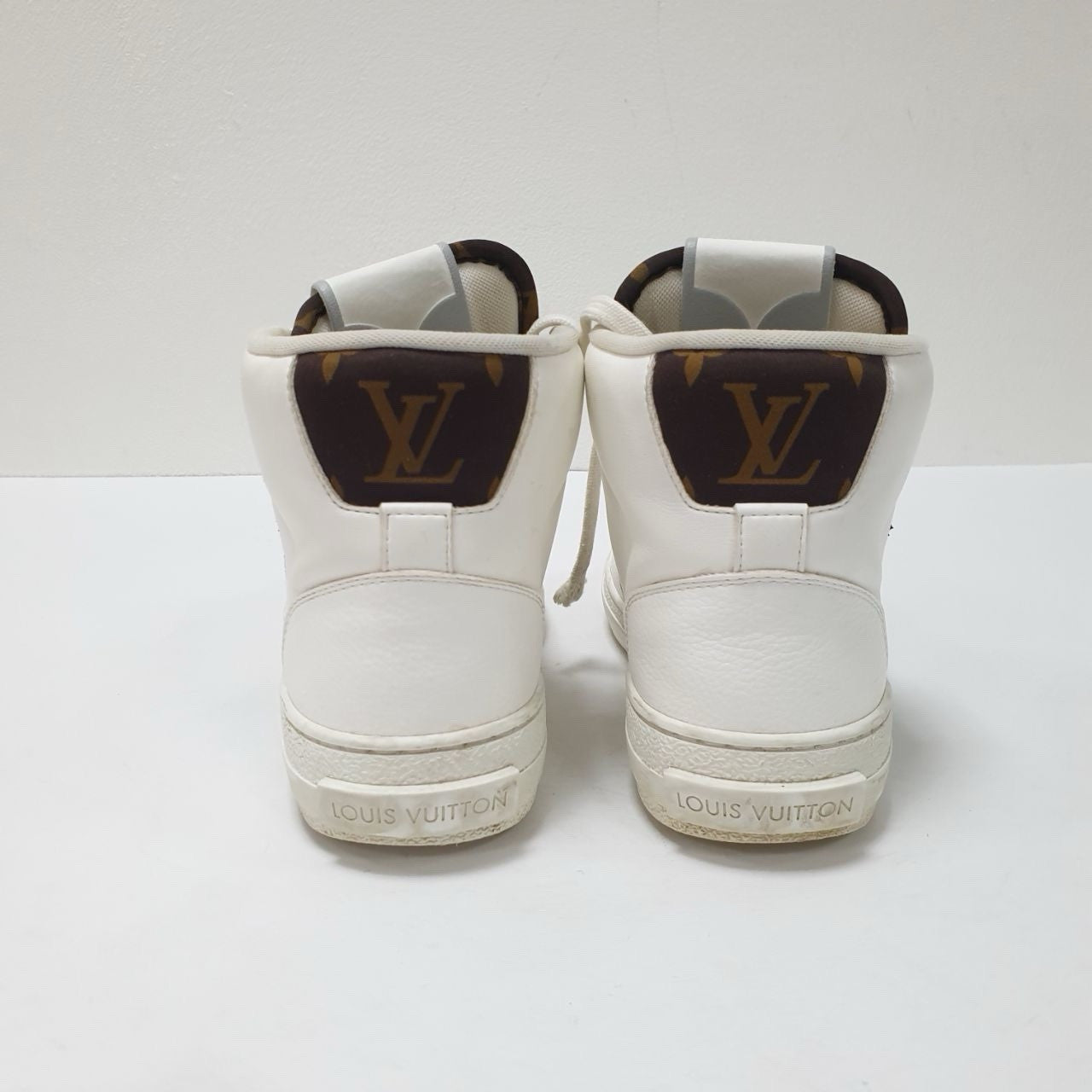 Louis Vuitton LV Hi-top Sneakers Sz36