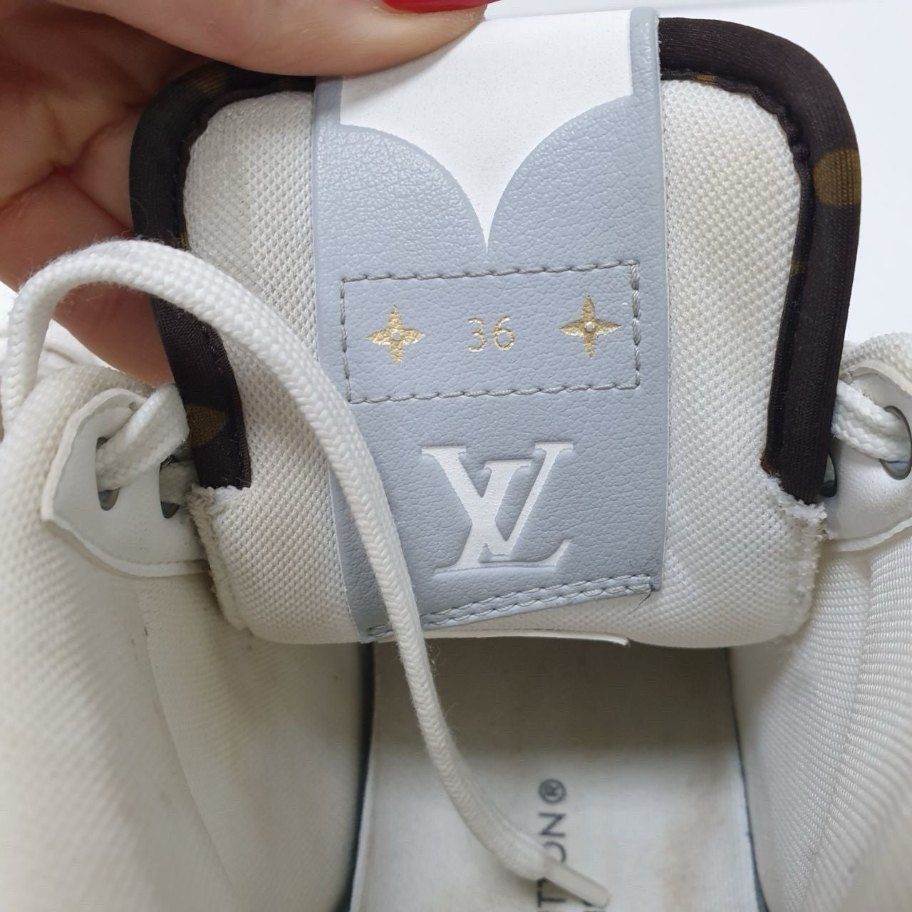 Louis Vuitton LV Hi-top Sneakers Sz36